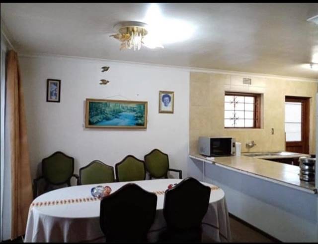 3 BEDROOM FREEHOLD FOR SALE IN ILITHA PARK